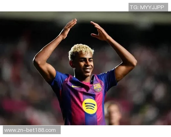 青年欧冠巴萨逆转巴黎克鲁伊维特小儿子精彩兜射锁定胜局