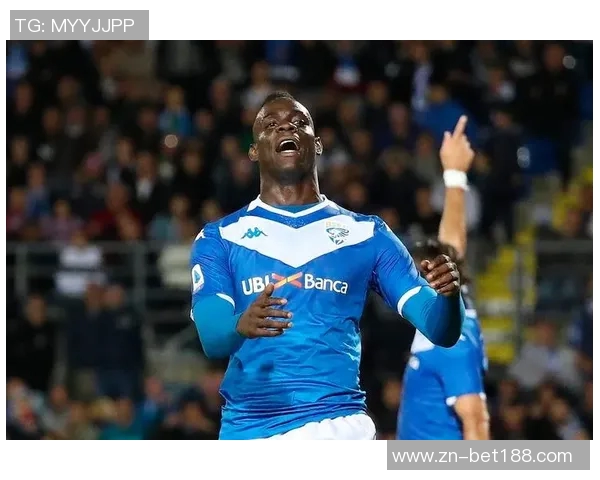 巴洛特利为保持竞技状态加盟第五级别球队进行训练 巴洛特利为保持竞技状态加盟第五级别球队进行训练