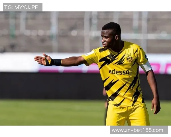 穆科科在丹麦遭遇困境多特名宿呼吁给予更多信任与支持