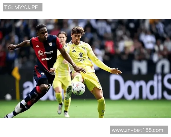 国米球探现场考察乌迪内斯与卡利亚里比赛关注卡普里莱与索勒表现 国米球探现场考察乌迪内斯与卡利亚里比赛关注卡普里莱与索勒表现